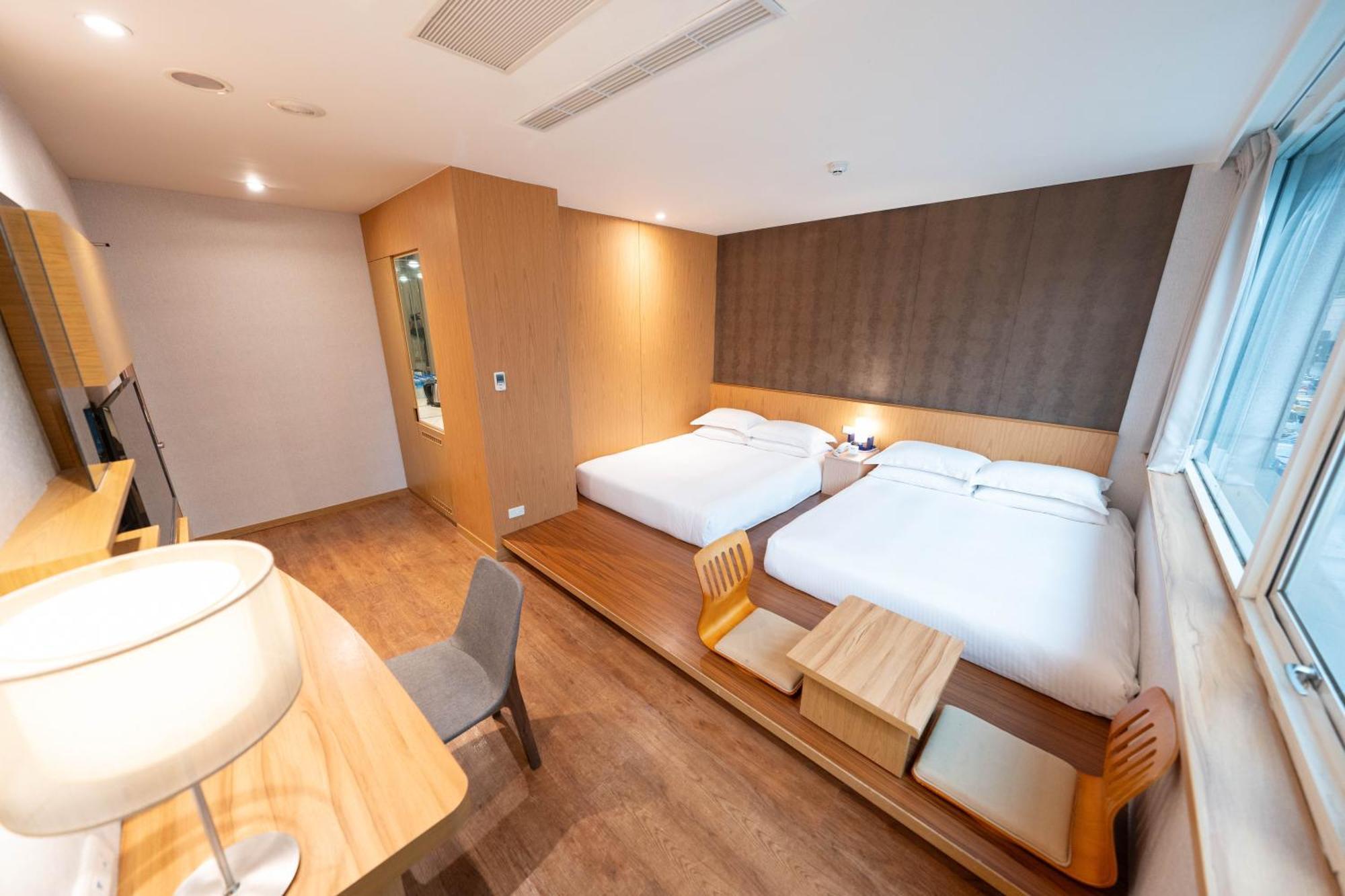 טאיפיי 雲富大飯店 Hotel Cloud-Zhongshan מראה חיצוני תמונה