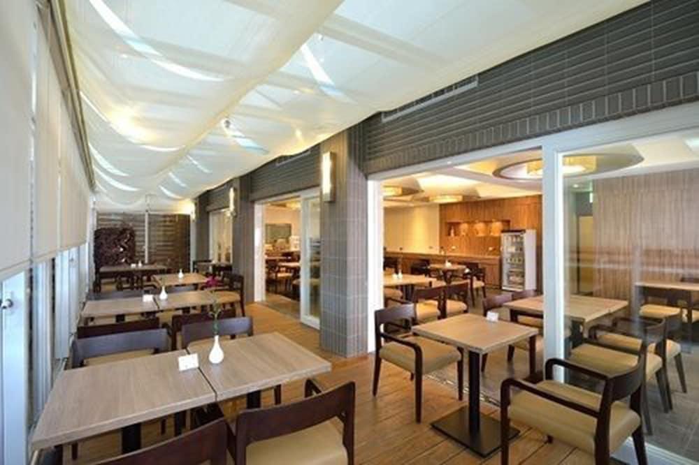 טאיפיי 雲富大飯店 Hotel Cloud-Zhongshan מראה חיצוני תמונה